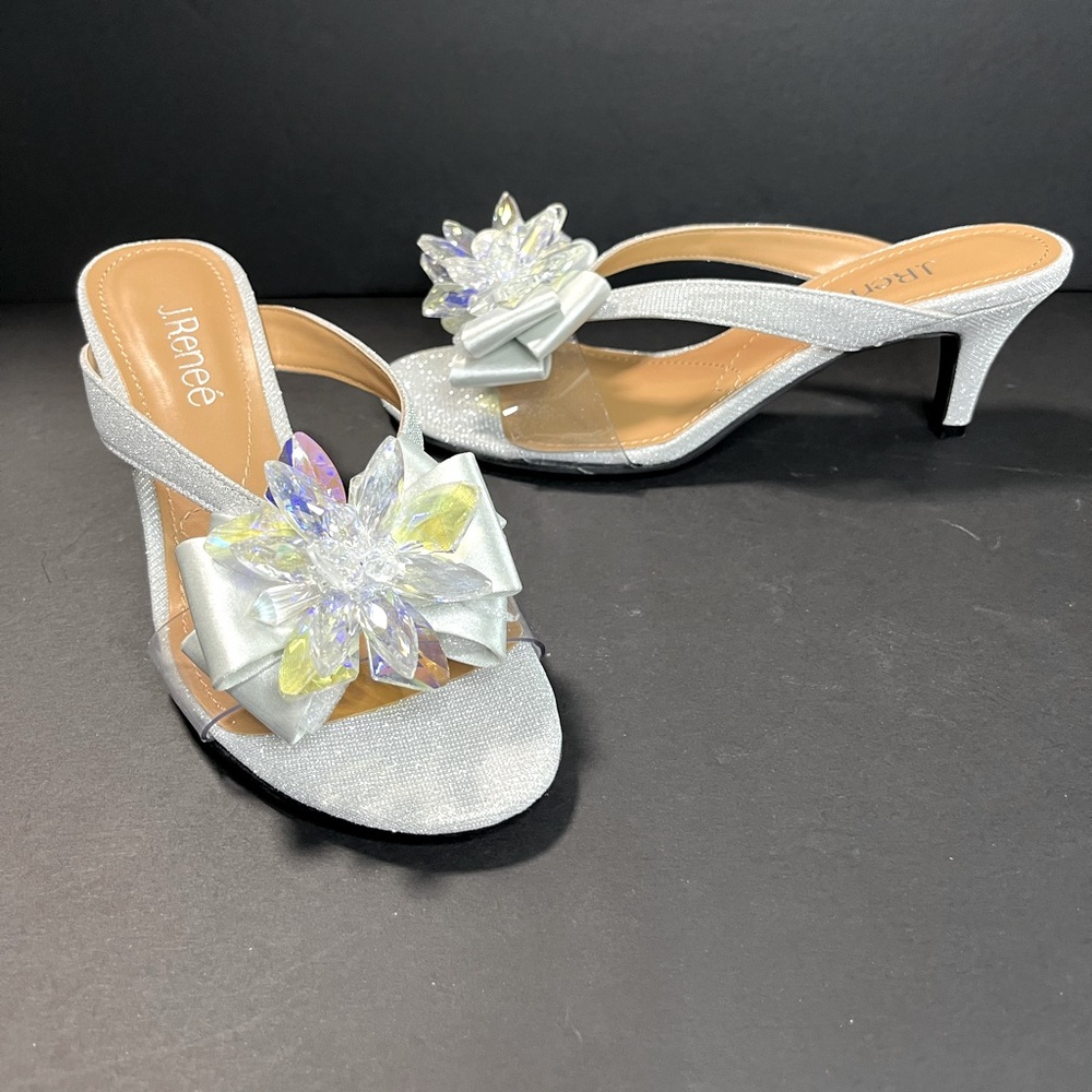 New Silver J Renee Cinderella Shoes Crystal Flower Size 7.5 Wide